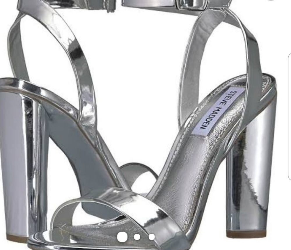 Steve madden metallic sandals